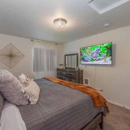 Modern And Stylish King Bed Wifi Free Parking Appartement Spokane Valley Buitenkant foto
