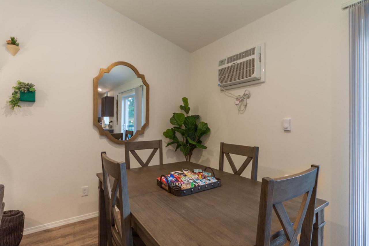 Modern And Stylish King Bed Wifi Free Parking Appartement Spokane Valley Buitenkant foto