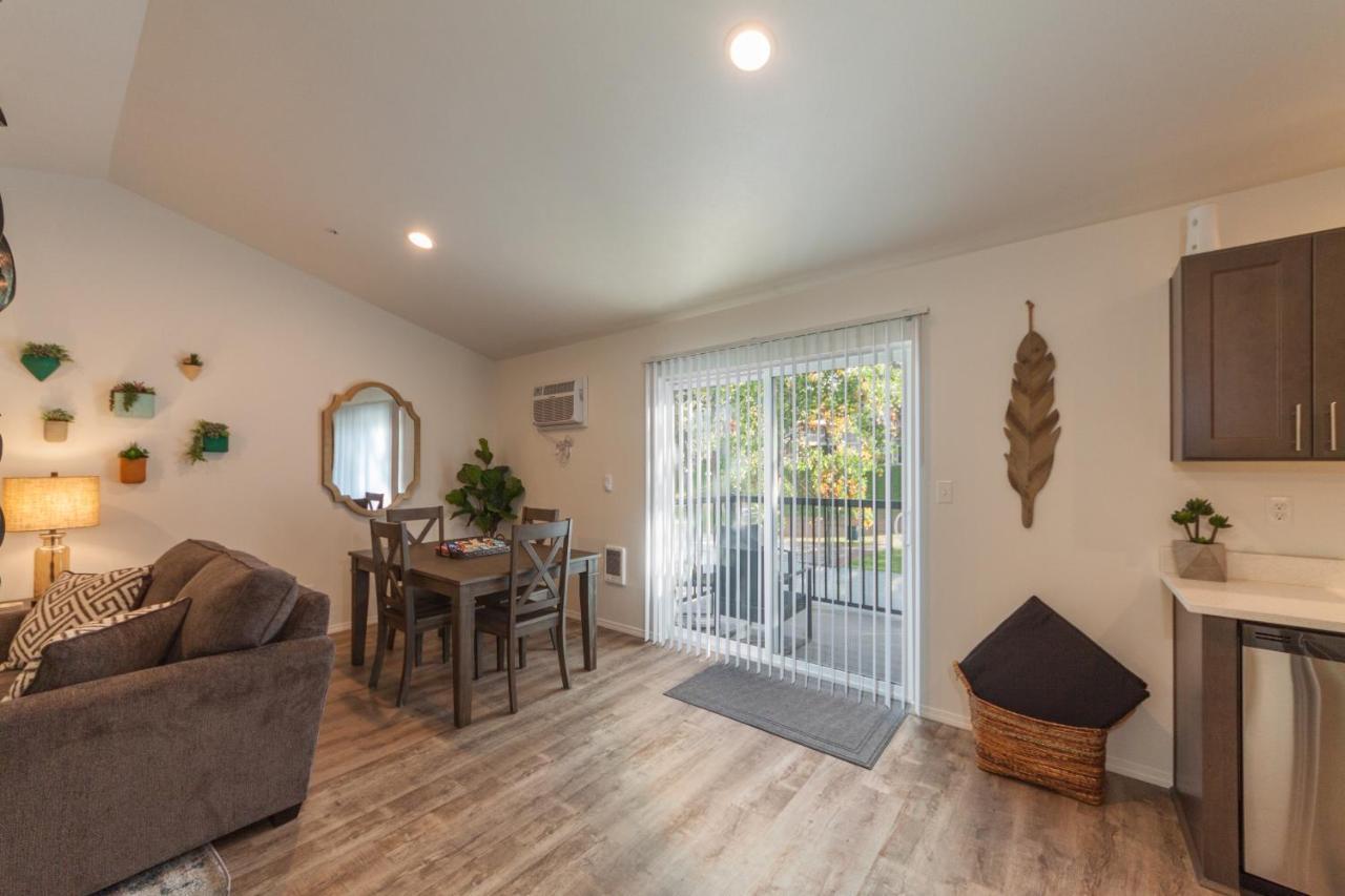 Modern And Stylish King Bed Wifi Free Parking Appartement Spokane Valley Buitenkant foto